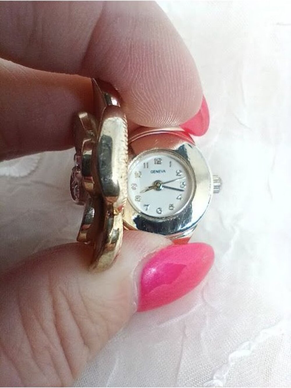 Flower-Shaped Geneva Watch Ring With Rhinestone & Hidden Face - Picture 2 of 5